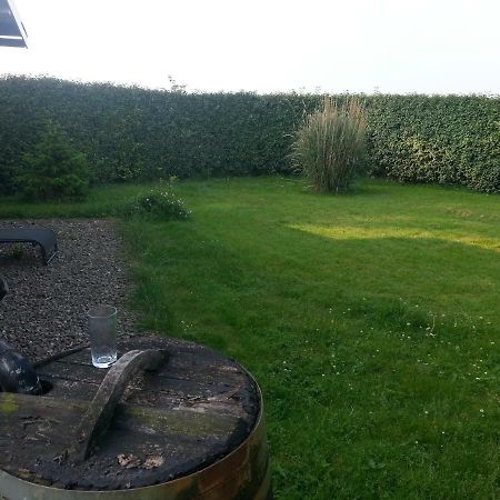 Koningsheim Guest House Colijnsplaat Bagian luar foto